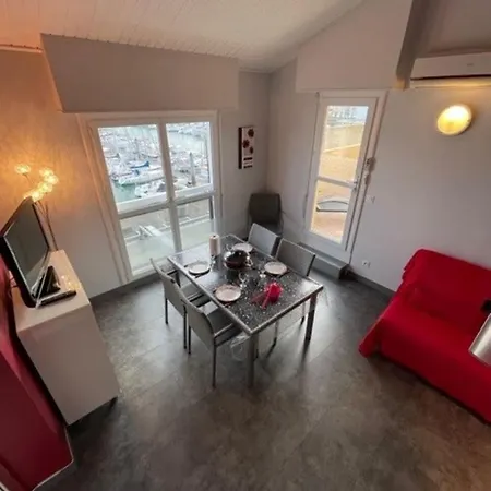 Agreable Vue Sur Le Port De Plaisance - 4 Pers Apartment